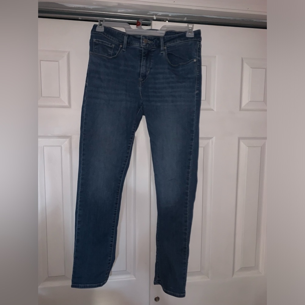 Levi’s - Picture 2 of 4